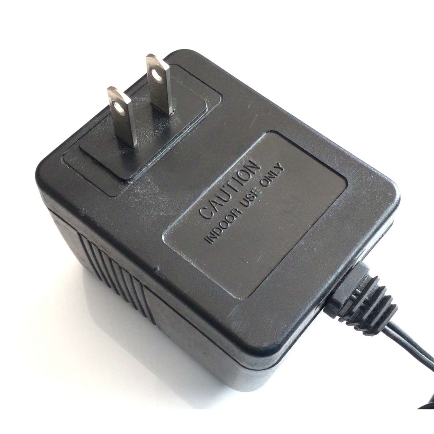 CARGADOR / ADAPTADOR DE FUENTE DE ALIMENTACION AC ADAPTOR / VCA-VCD / NUMERO DE PARTE MKD-48751000 / ENTRADA VCA 120V 60HZ  / SALIDA VCD 7.5 1A  / MODELO MKD-48751000 - Imagen 3